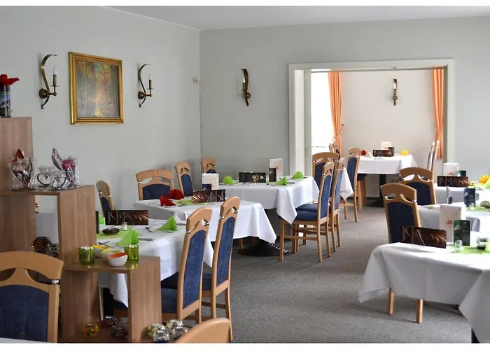 & Restaurant 